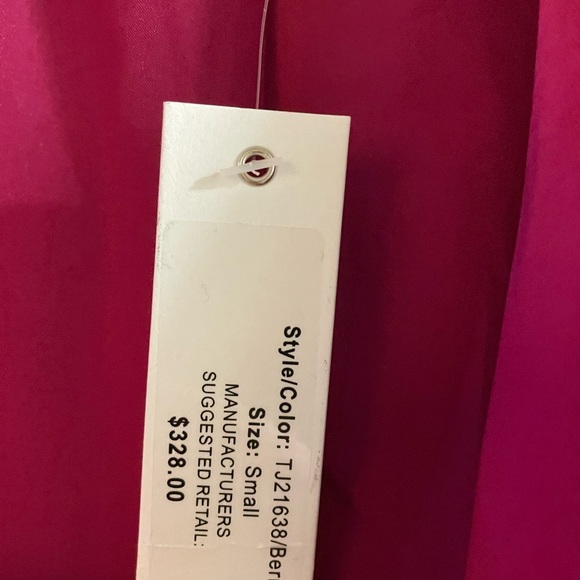 Drew pink satin blazer in a beautiful pink hue - Picture 6 of 6